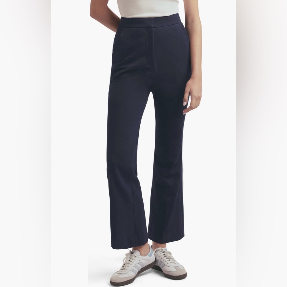 FAVORITE DAUGHTER The Phoebe Crop Flare Pant in Navy - NWT! - Size 10